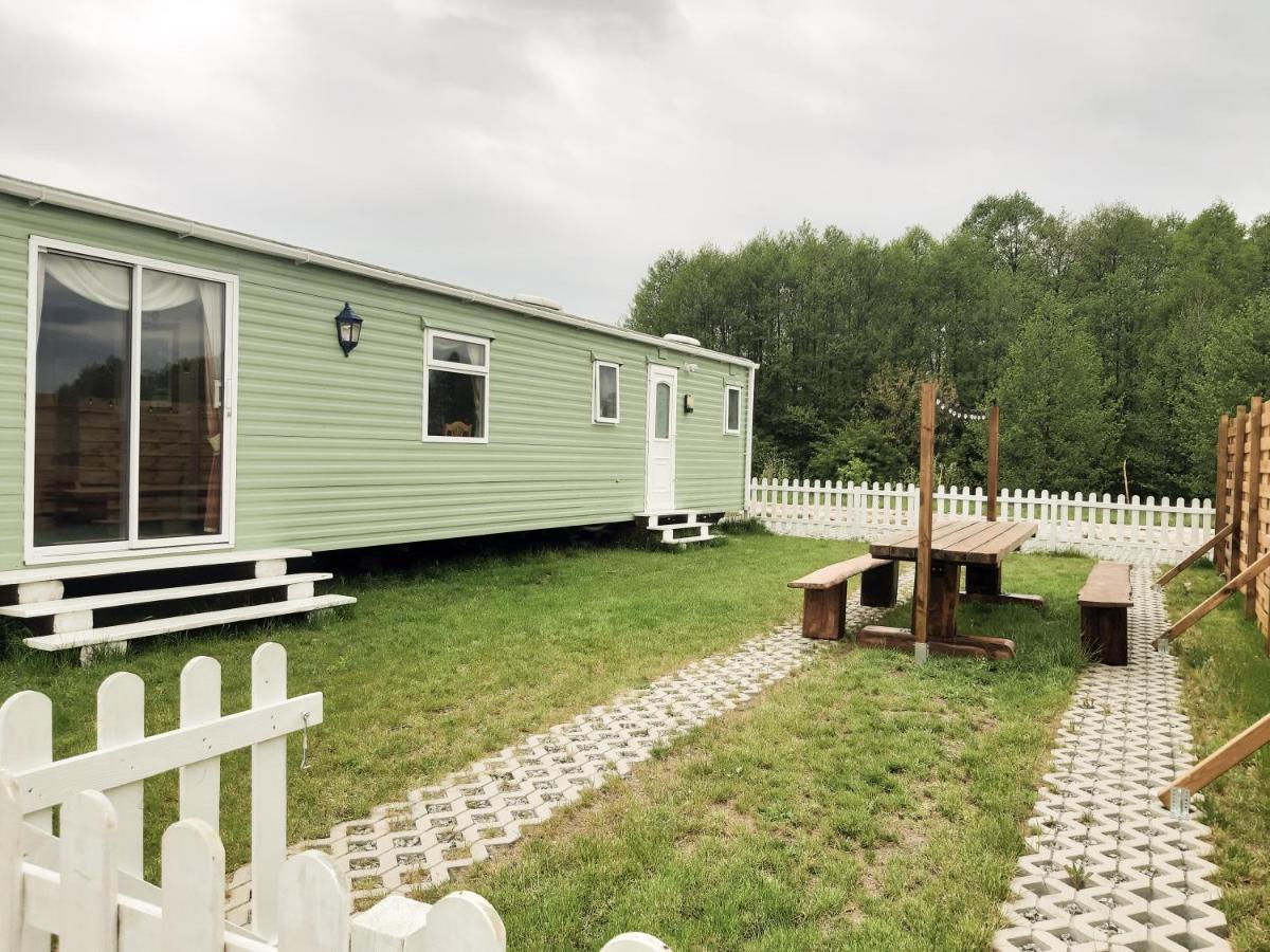 Lary Camping Homes - Domki Dabrowka Gostynin Extérieur photo